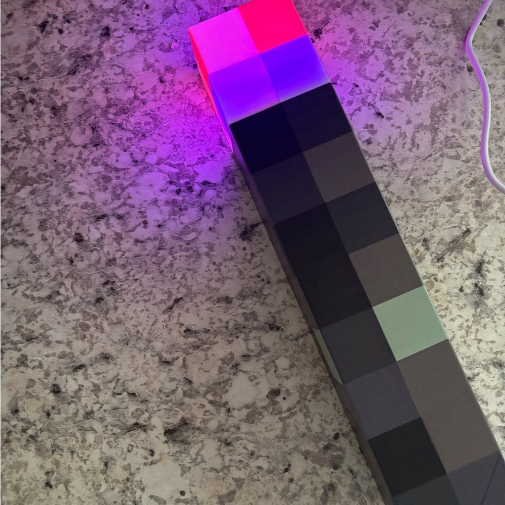 Minecraft torch LED Color-Changing nightlight - Picture 6 of 10